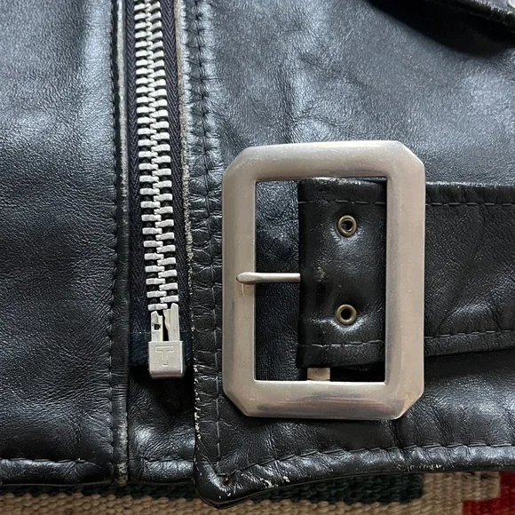 1970s Schott Perfecto Black Leather Motorcycle Jacket - Picture 4 of 11